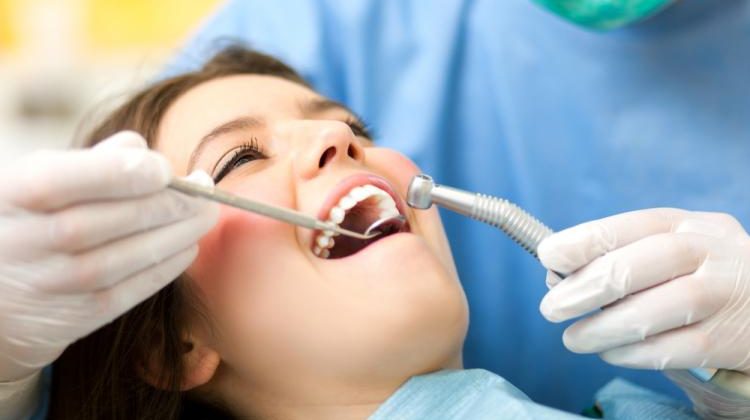 5 síntomas por los que acudir al dentista
